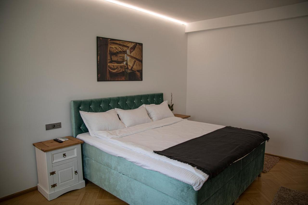 Apartment Brand New Penthouse At Km 0 Of Near Intercontinental Bucharest